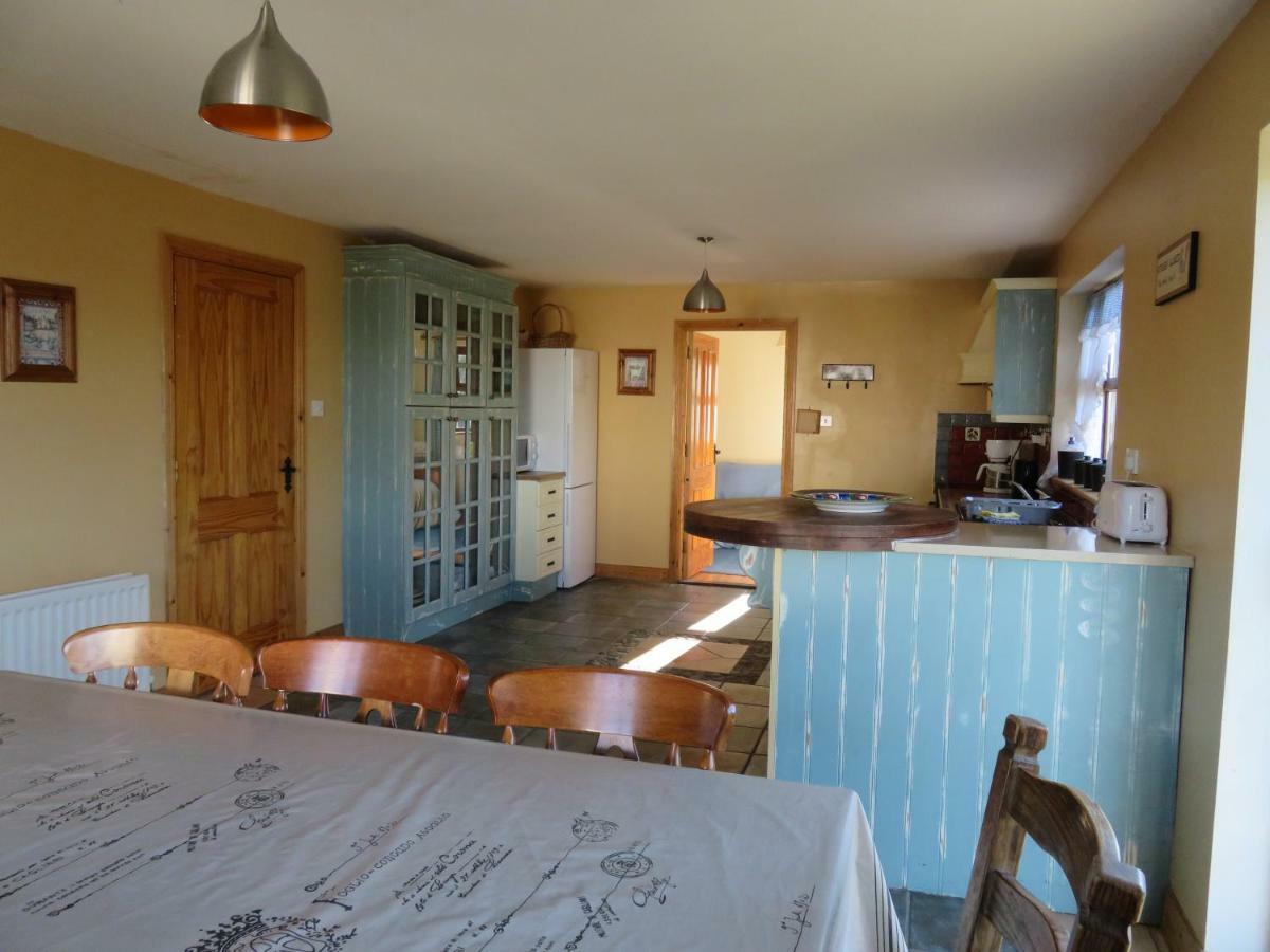 Letterfrack Mountain Farm Cottage On Farm In Village Centre Exterior foto